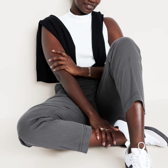 NWT OLD Navy High-Waisted OGC Chino Pants Color: Darkroom - Picture 3 of 8